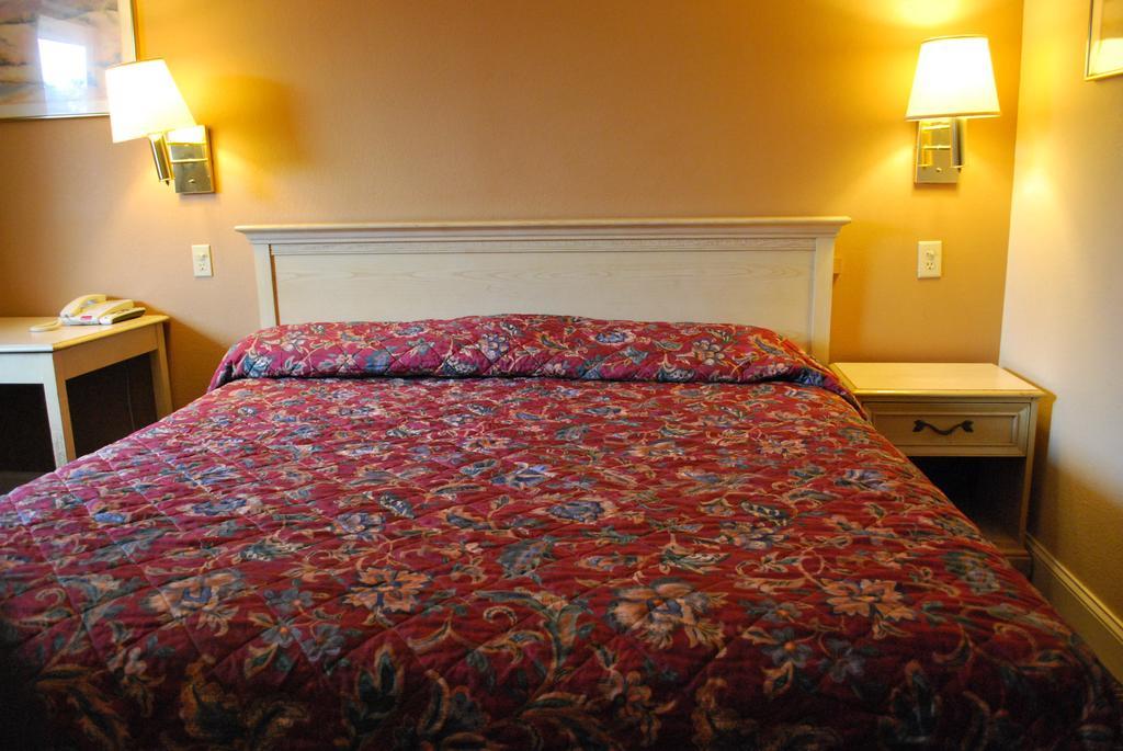 Bama Inn Huntsville Værelse billede